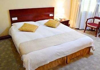 Yindu Business Hotel Linyi Feixian County מראה חיצוני תמונה